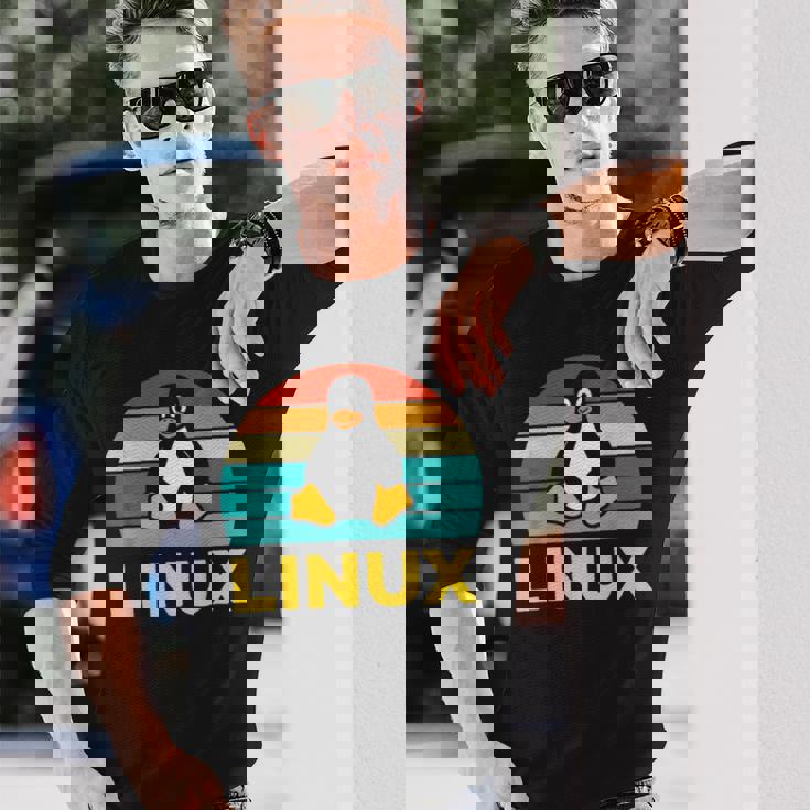 Linux レトロ ヴィンテージ ペンギン オタク ペンギン オペレーティング システム オタク 長袖Tシャツ 彼への贈り物