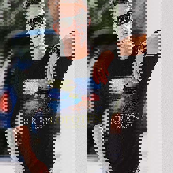 Lofoten ノルウェー キャビン ノルディック フィヨルド ベルゲン オーロラ 長袖Tシャツ 彼への贈り物