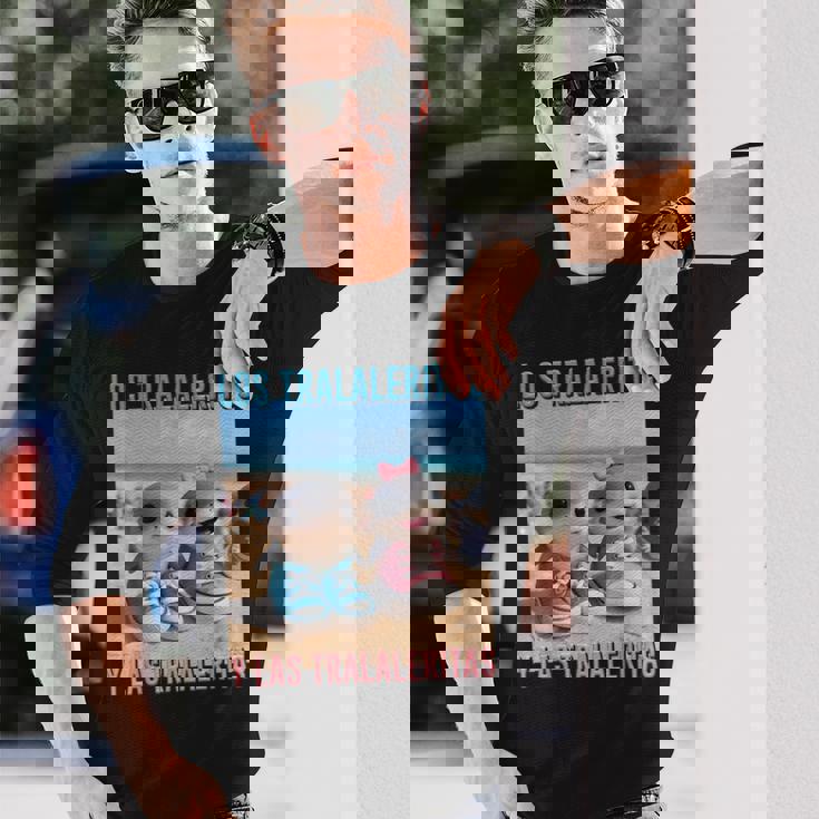 Los Traleritos Y Las Traleritas イタリアのブレインロットモンスター 長袖Tシャツ 彼への贈り物