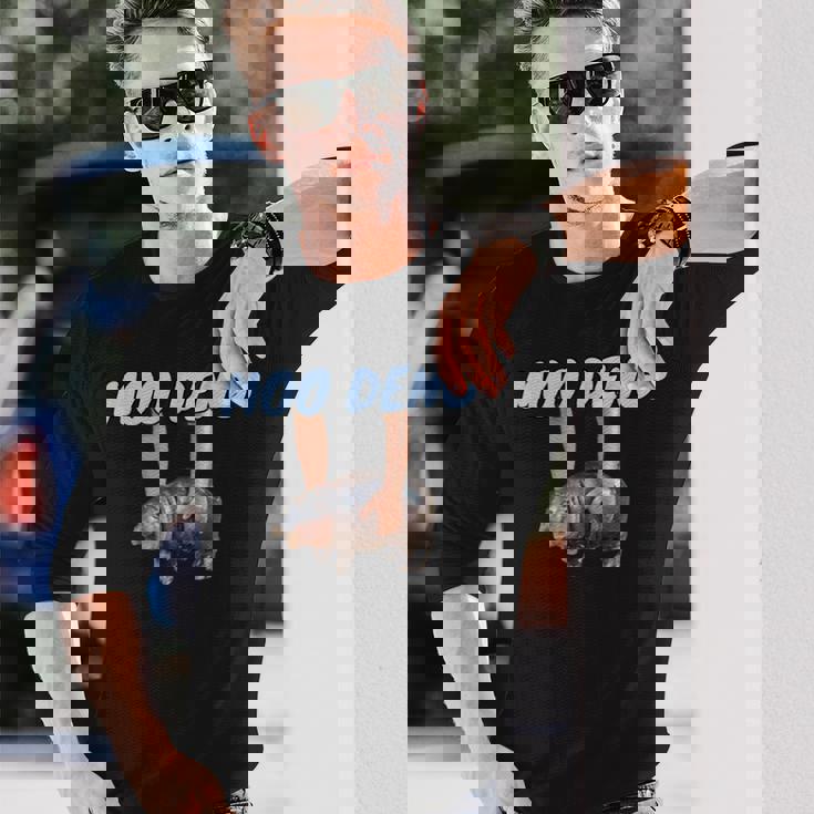 Moo-Deng Baby Pygmy Hippo Cute Zoo For Family 長袖Tシャツ 彼への贈り物