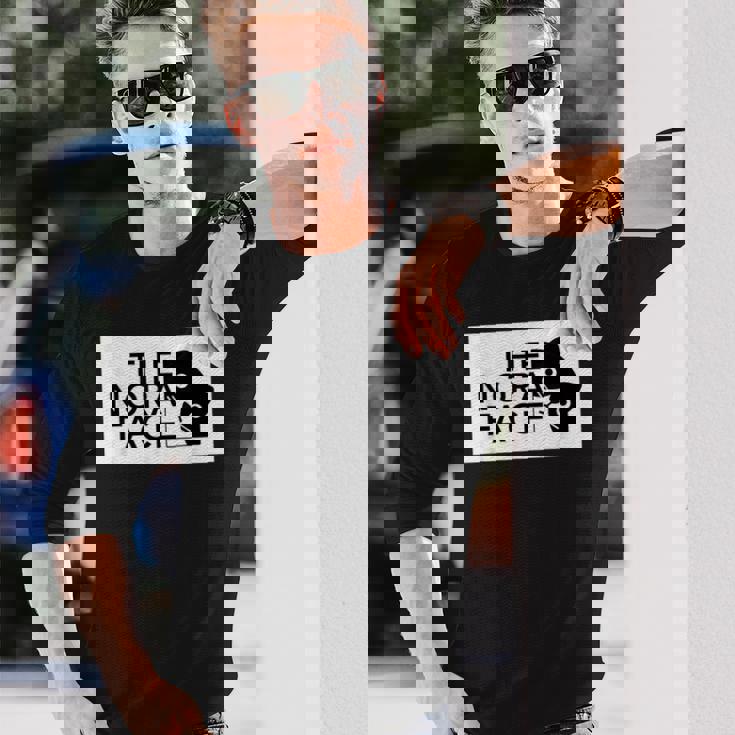 The Nora Face ザ・ノラ・フェイス『ノラネコさん』猫 ハチワレ パロディ ゆるくて かわいい 面白 長袖Tシャツ 彼への贈り物