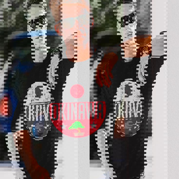 Okinawa Japanintage Flag Bonsai Tree Karateouvenir 長袖Tシャツ 彼への贈り物