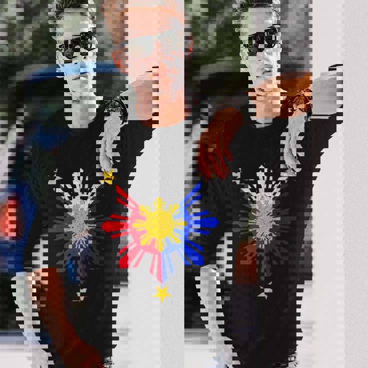 Pinoy フィリピン国旗 太陽 長袖Tシャツ 彼への贈り物