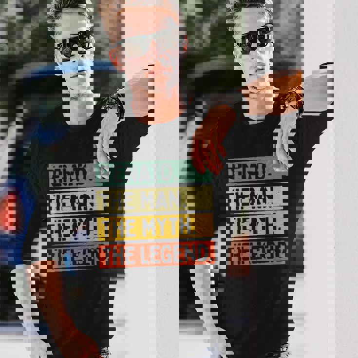 Renato The Man The Myth The Legendおかしな名言 長袖Tシャツ 彼への贈り物