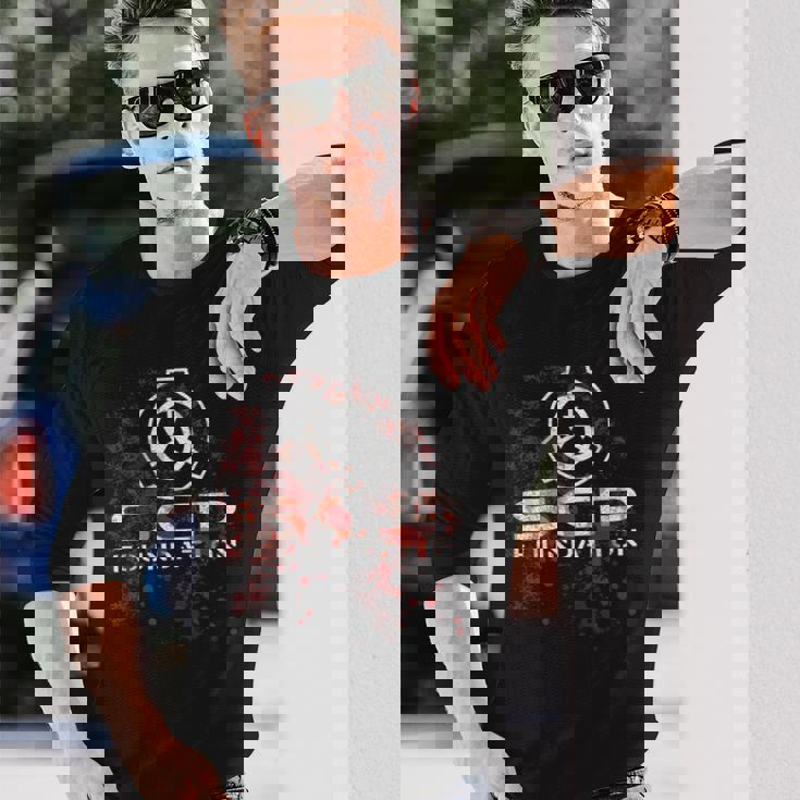 Scp、財団、血で 長袖Tシャツ 彼への贈り物