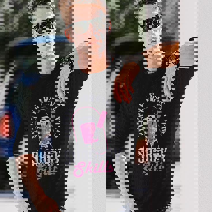 Silently Judging Yoururgerykills 麻酔科医 長袖Tシャツ 彼への贈り物