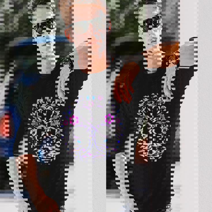 Triquetta ケルティック 保護ルーン 花とハート 長袖Tシャツ 彼への贈り物