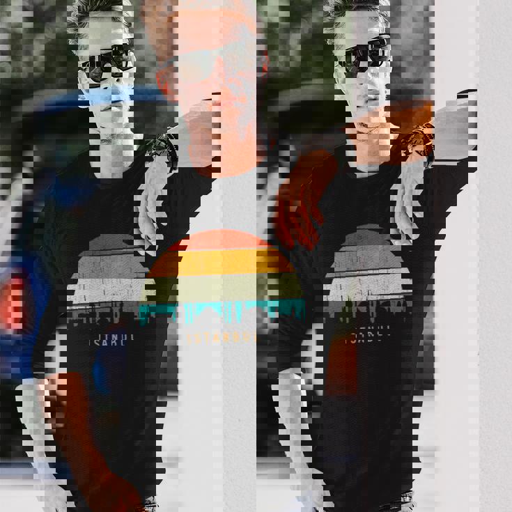 Vintage Retrotyle City Turkeykyline Cityscape Istanbul 長袖tシャツ 長袖Tシャツ 彼への贈り物