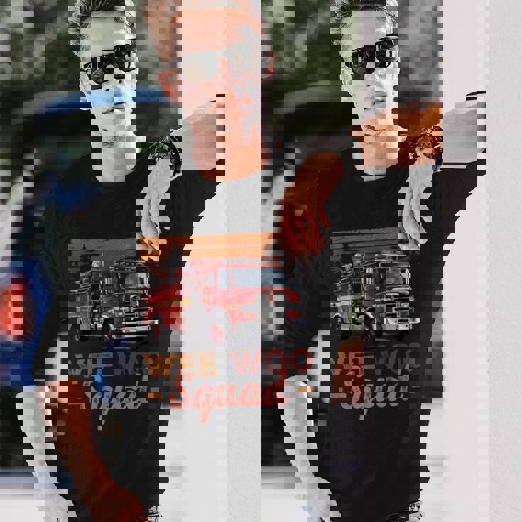 Wee Wooquad 消防車 消防士 ヴィンテージ 消防車 長袖Tシャツ 彼への贈り物