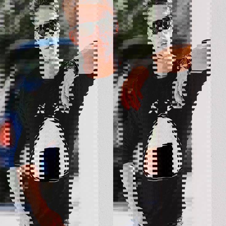 【おにぎりパン】パンとおにぎり：伝統と現代の融合 長袖Tシャツ 彼への贈り物