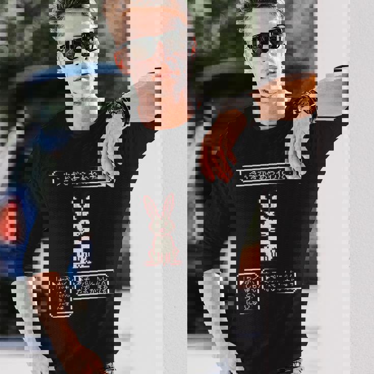 うさぎがあらわれた！ ウサギ好き ゲーム好き ウサギ飼い ウサギママ ウサギパパ Rpg ゲーマー 兎 うさぎ ウサギ 長袖Tシャツ 彼への贈り物