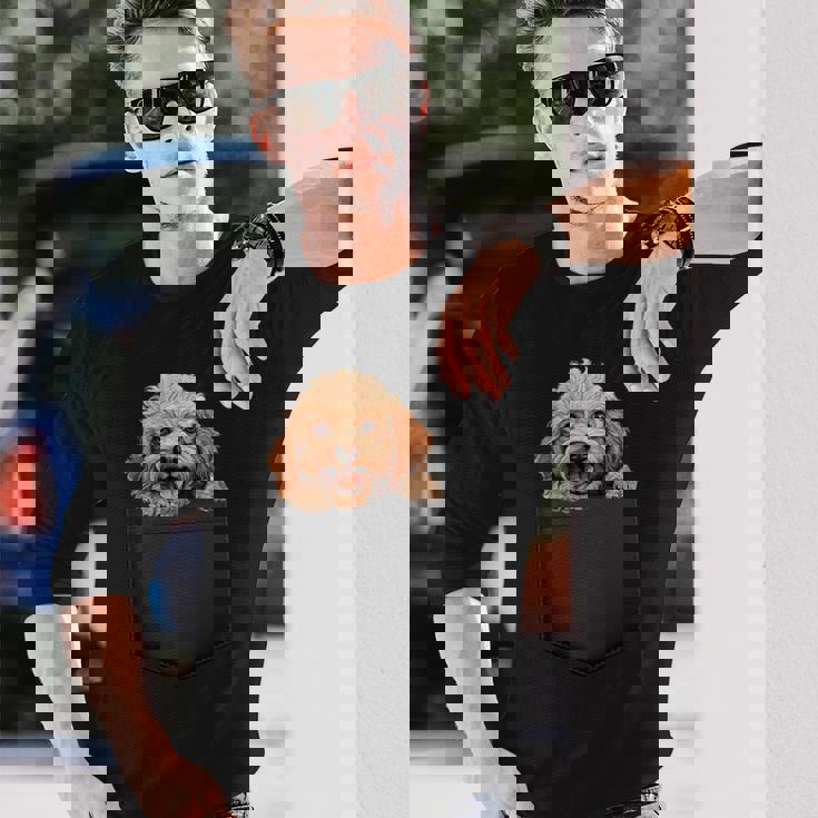 おもしろトイプードル 子犬 ポケットに入れたかわいいペット愛好家 長袖Tシャツ 彼への贈り物