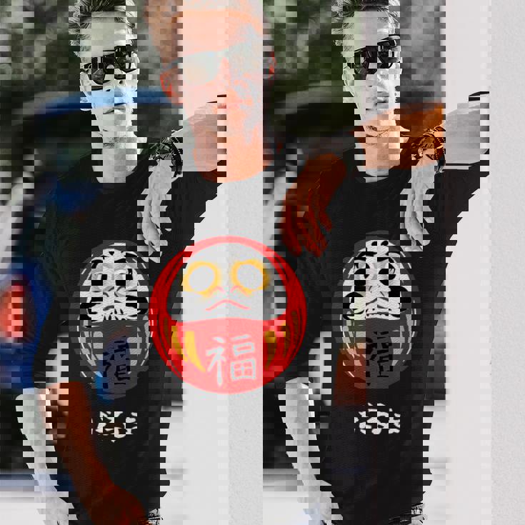 かわいいだるま人形 日本の漢字 かわいいだるま 長袖Tシャツ 彼への贈り物