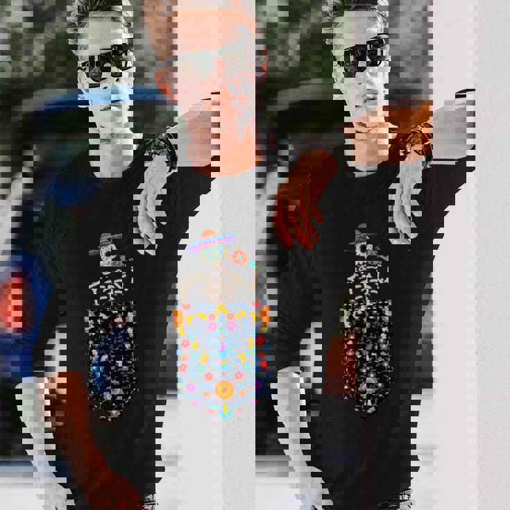 かわいいシュガースカル スケルトン ポケット入り メキシカン シンコ・デ・マヨ 長袖Tシャツ 彼への贈り物