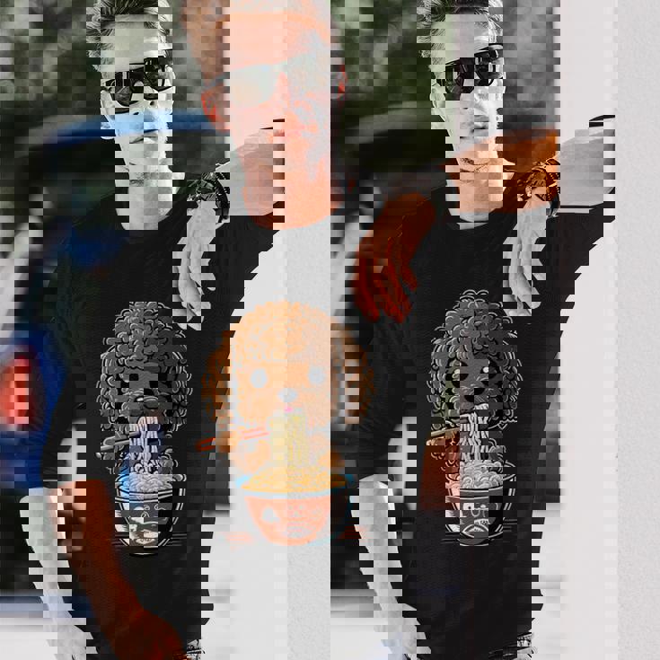 かわいいトイプードル 犬食べるラーメン 長袖Tシャツ 彼への贈り物