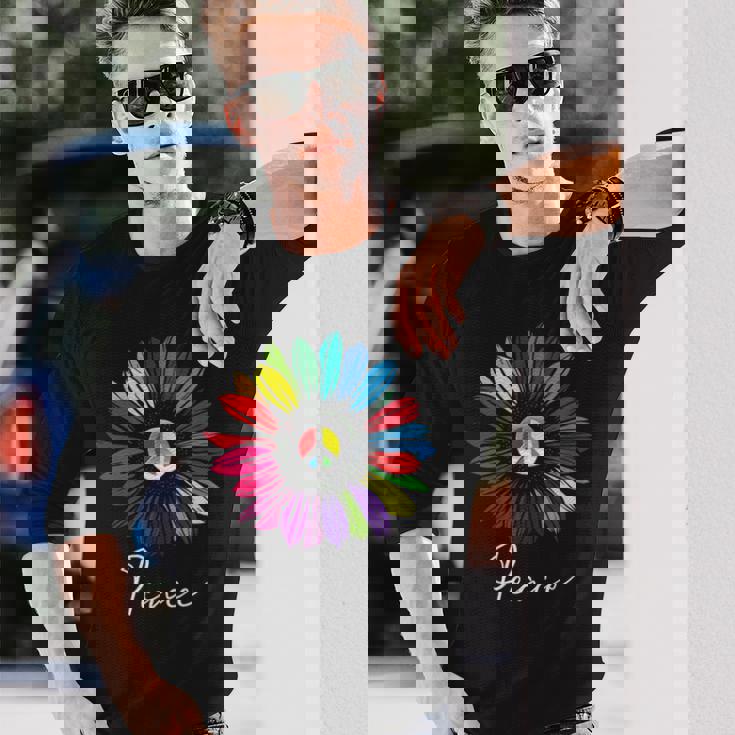 すべての愛する人々に平和 陽気なデザイン 長袖Tシャツ 彼への贈り物