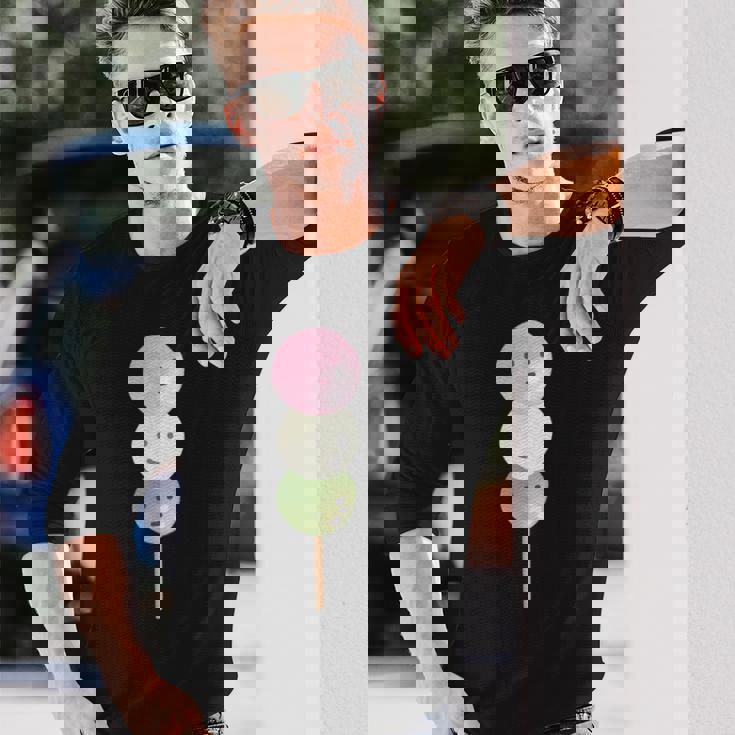 だんご 団子 和菓子 三色団子 三兄弟 だんご好き かわいい おもしろ しろ 長袖Tシャツ 彼への贈り物