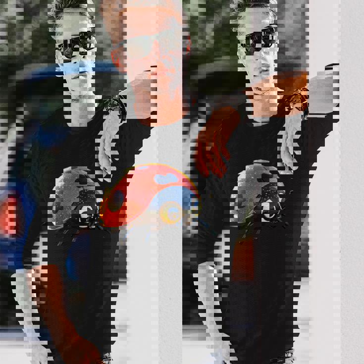 てんとう虫 てんとう虫 愛 昆虫 甲虫 甘い てんとう虫 長袖Tシャツ 彼への贈り物