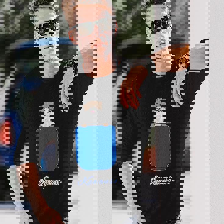 ゆるカワウソさん Otters オッターズ『いん ざ ぽけっと』（ブルーポケット）コツメカワウソ かわいい イラスト 長袖Tシャツ 彼への贈り物