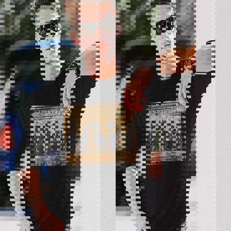 アヌビス 子猫 パピルス スクロール ピラミッド エジプトアート 猫 長袖Tシャツ 彼への贈り物