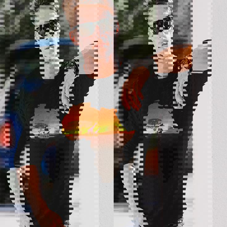 アフリカ キリン サバンナ サンライズ タンザニア ケニア アフリカ 長袖Tシャツ 彼への贈り物