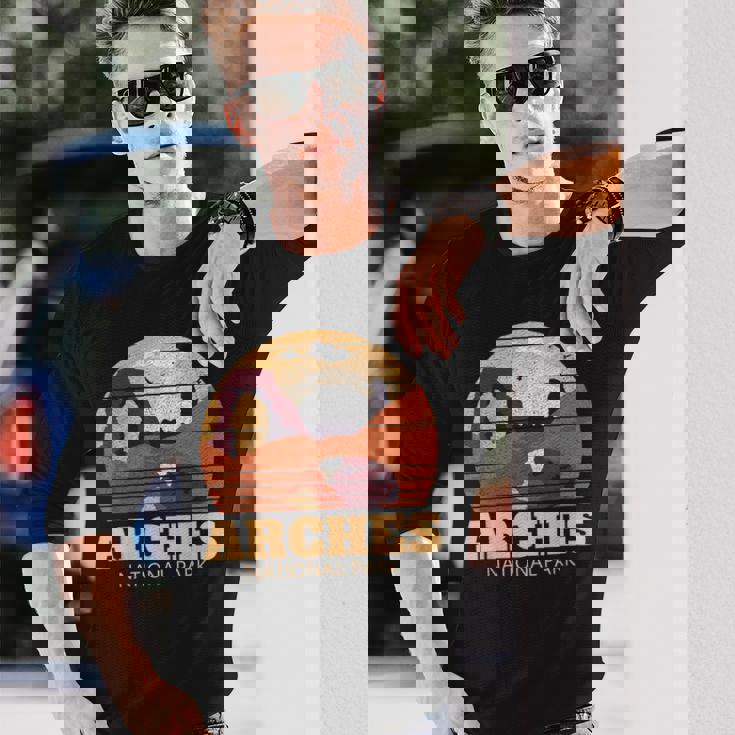 アーチーズ国立公園ユタ国立公園アーチーズ 長袖Tシャツ 彼への贈り物