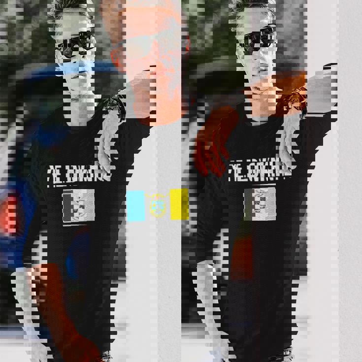 イエローナイフ 紋章 旗 国家への誇り ギフト お土産 長袖Tシャツ 彼への贈り物