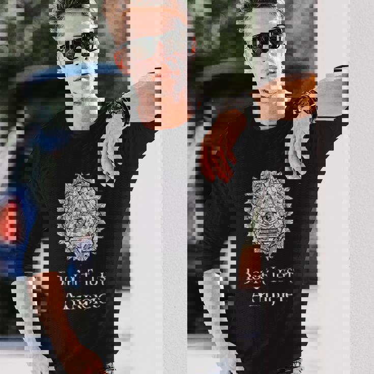 イルミナティのシンボル、信頼、すべてを見る目、プロビデンス 長袖Tシャツ 彼への贈り物