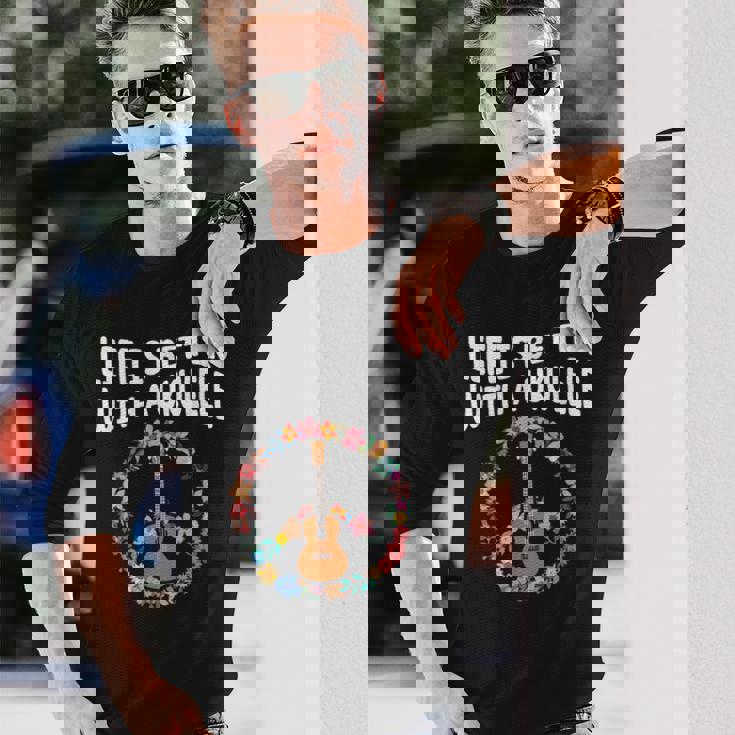 ウクレレで人生はもっと良い-ウクレレ愛好家 長袖Tシャツ 彼への贈り物