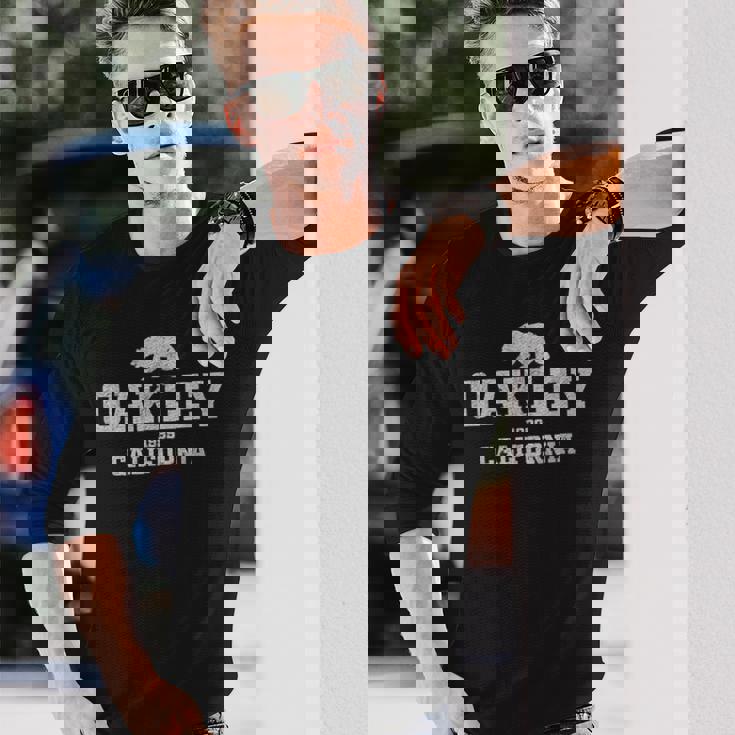 オークリーカリフォルニア 長袖Tシャツ 彼への贈り物