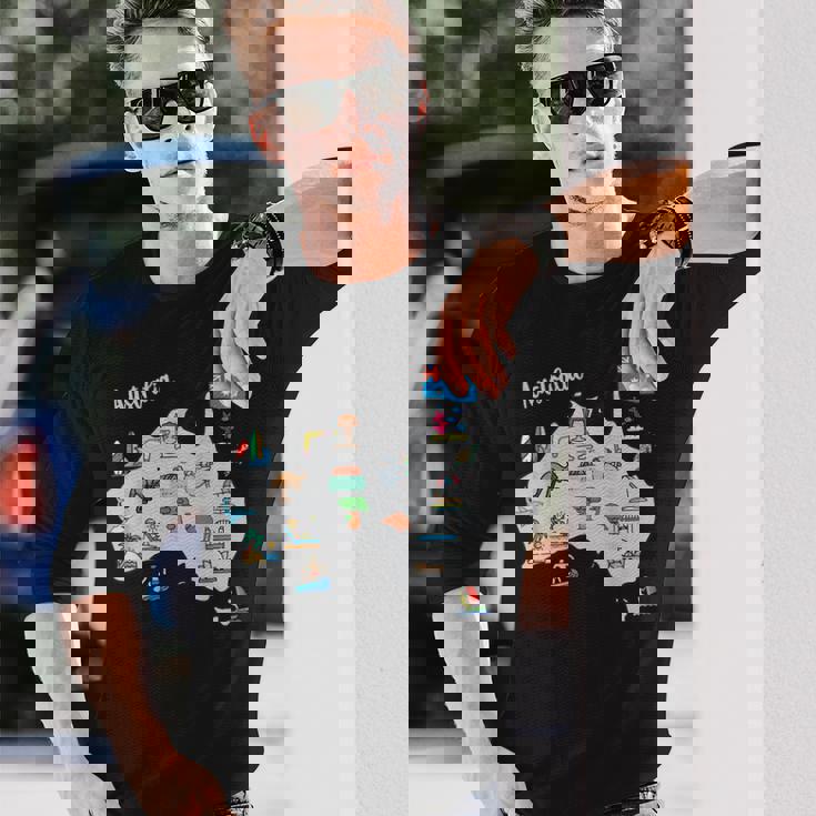 オーストラリアの地図。風景、動物、文化、シンボルのアイコン 長袖Tシャツ 彼への贈り物