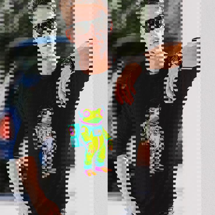 カラフルなカエルの宇宙飛行士キャラクター 長袖Tシャツ 彼への贈り物