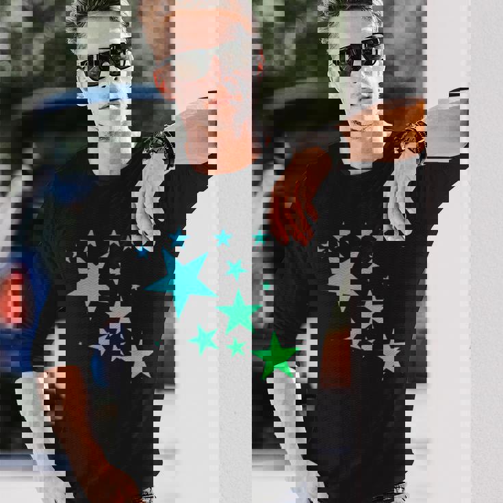 カラフルなグリーンブルーの星、星柄デザイン。 長袖Tシャツ 彼への贈り物