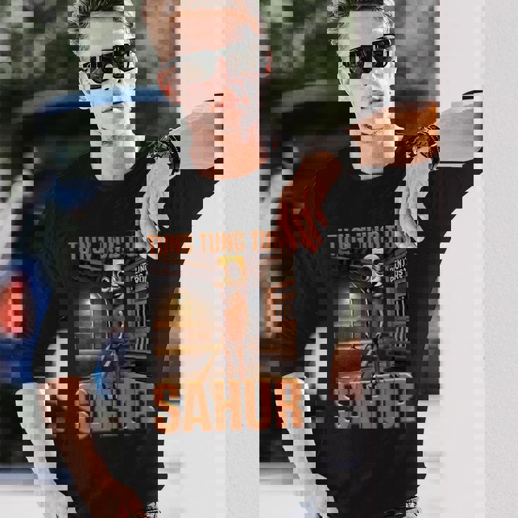 キッズ トレンド ミーム ブレイン イタリアン トゥング トゥン サフール 長袖Tシャツ 彼への贈り物