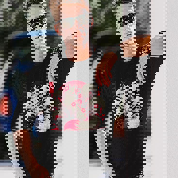 キツネ キツネ 赤いクモユリ 花 日本の九尾キツネ 長袖Tシャツ 彼への贈り物