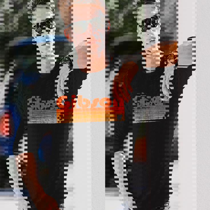 ギブソン、アーカンソーレトロ80年代スタイル 長袖Tシャツ 彼への贈り物