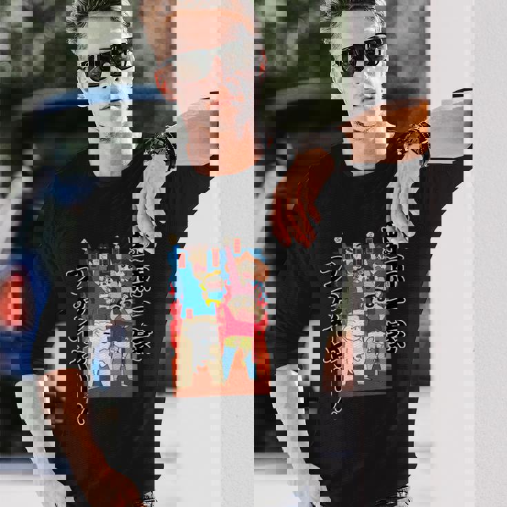 クレヨンしんちゃん 野原一家ファイヤー！！ 長袖Tシャツ 彼への贈り物