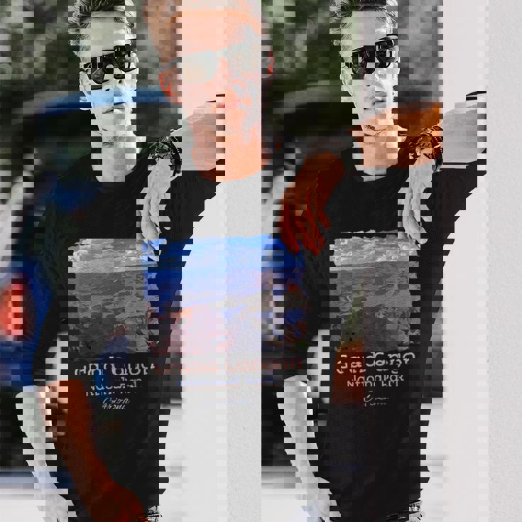 グランドキャニオン国立公園、アリゾナ州カラフルシーニックtシャツ 長袖Tシャツ 彼への贈り物