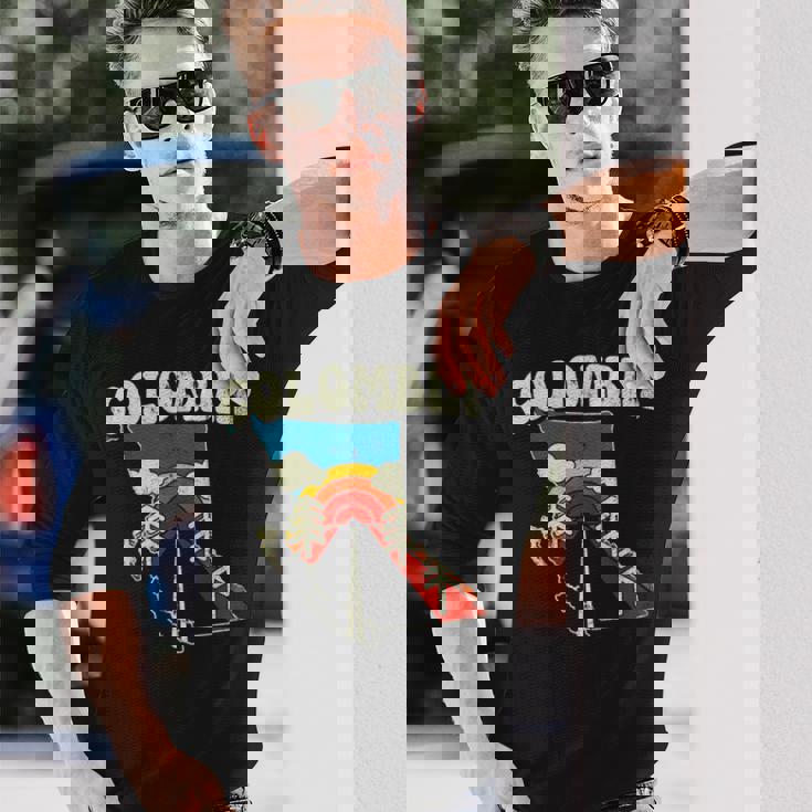 コロンビア ビンテージ コロンビアン カントリー レインボー レトロ 70年代地図 長袖Tシャツ 彼への贈り物