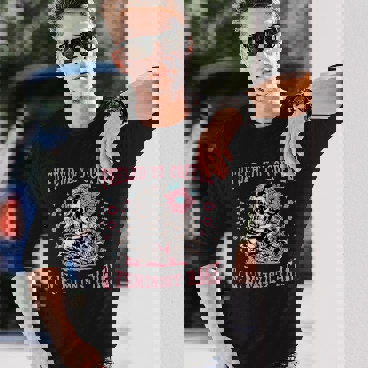 コーヒーフェミニストの怒りに支えられたスケルトンフェミニスト フェミニズム 長袖Tシャツ 彼への贈り物