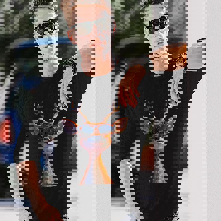 サングラスの角を持つ雄鹿狩猟鹿トナカイ赤鹿 長袖Tシャツ 彼への贈り物