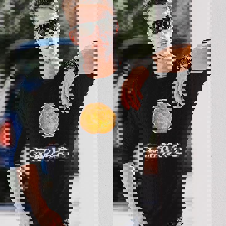 シュークリーム『スイーツ ポップ』お菓子 写真 おやつ 面白い かわいい 長袖Tシャツ 彼への贈り物