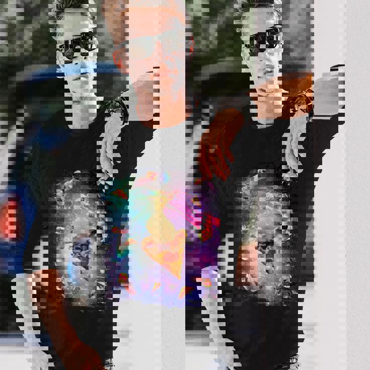 スペースレーザーアヒル食べるピザ、ギャラクシーダック。 長袖Tシャツ 彼への贈り物