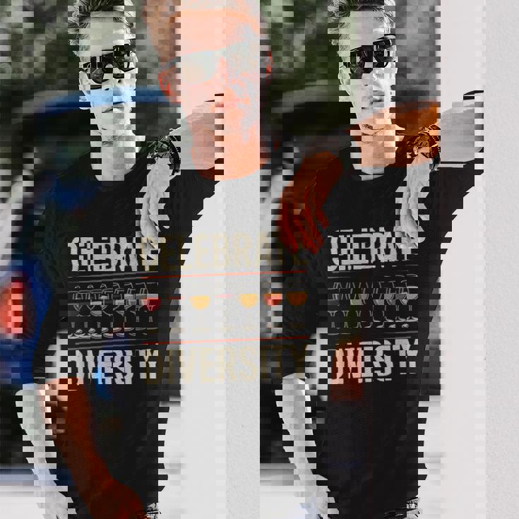 セレブレート・ダイバーシティ・ソムリエ 長袖Tシャツ 彼への贈り物