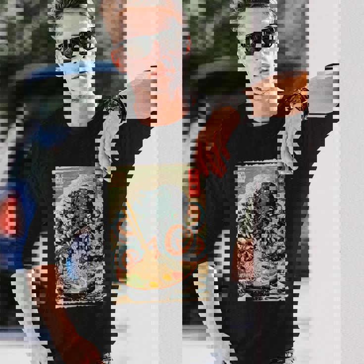 タコを食べる ラーメン 麺 和 漫画 アニメ 浮世絵 長袖Tシャツ 彼への贈り物