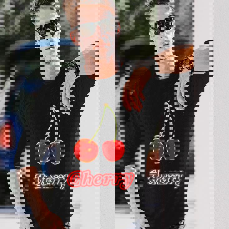 チェリー Cherry さくらんぼ 『フルーツ ポップ』果物 リアル レトロ 面白い イラスト 長袖Tシャツ 彼への贈り物