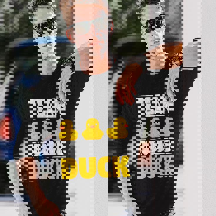 チームラバーダックラバーダック。 長袖Tシャツ 彼への贈り物