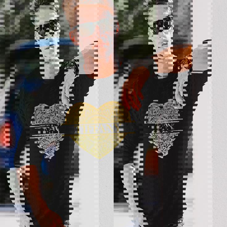 ティファニーの名前 長袖Tシャツ 彼への贈り物