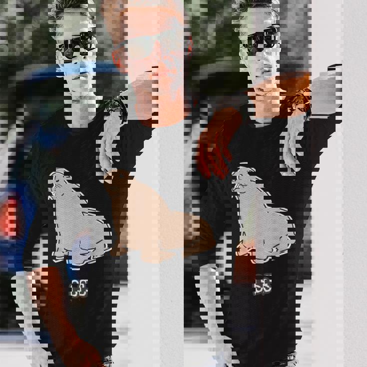 トド《ビッグ プリント》【どうぶつフレンズ】海・水族館の生き物 ゆるくてかわいい キャラクター イラスト 長袖Tシャツ 彼への贈り物