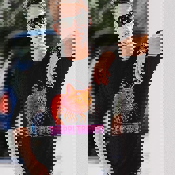 トリッピ・トロッピ-イタリアン・ブレインロット・ミーム 長袖Tシャツ 彼への贈り物